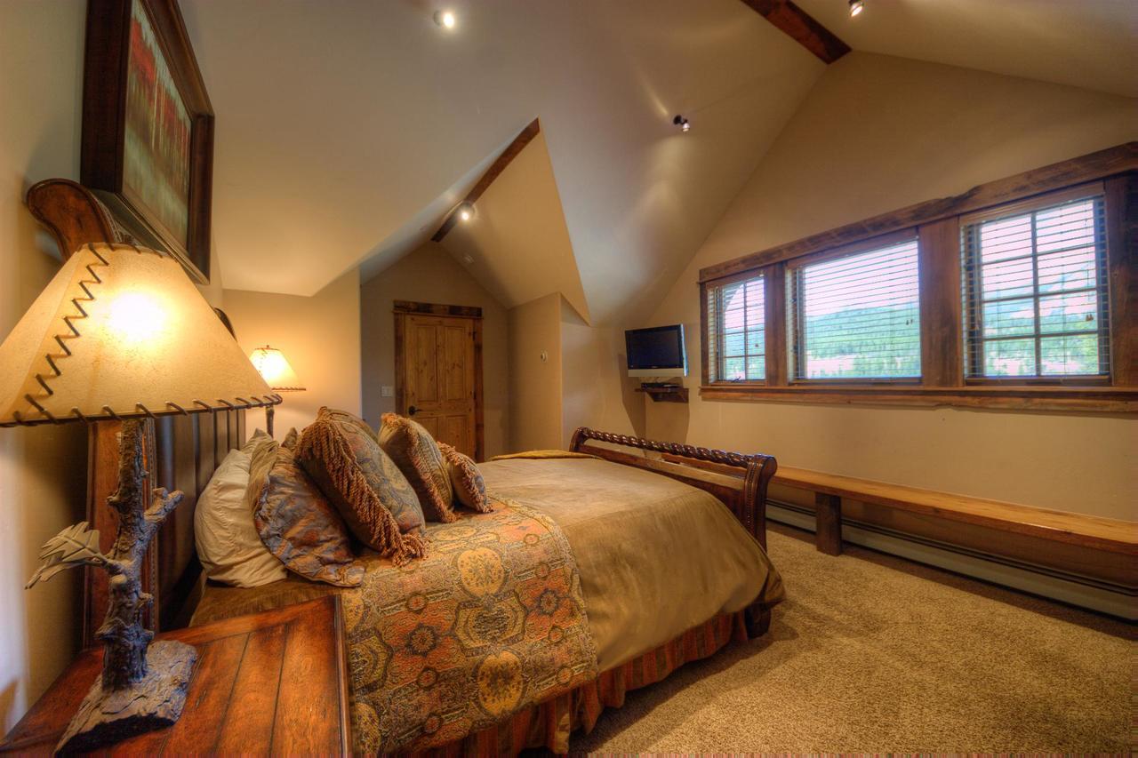 Antler Ridge Lodge Биг Скай Екстериор снимка